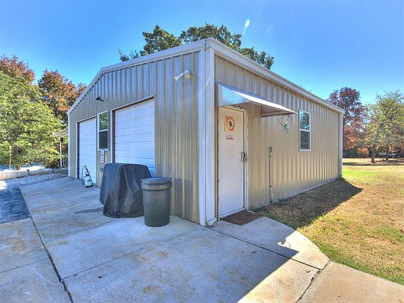 5th image of 9950 E Boyd St