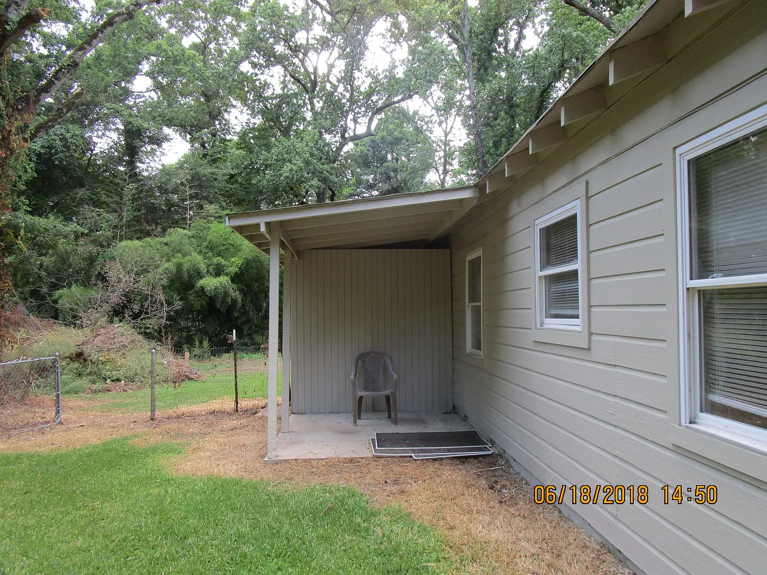 2 bed, 1200 sqft, $900 — Photo 4
