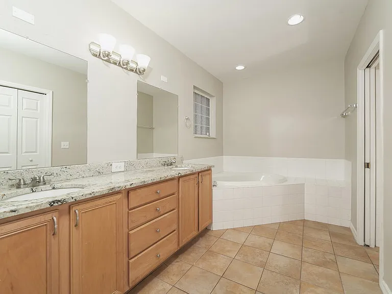 6557 Shepherd Oaks Rd — Photo 10