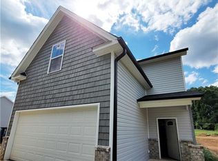 2474 Griffith Rd, Winston Salem, NC 27103