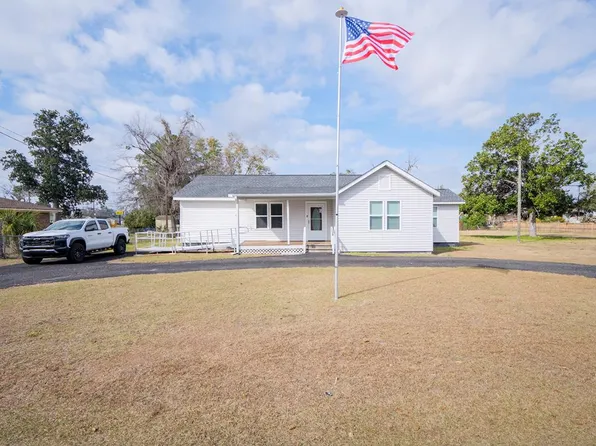 111 Anderson St, Statenville, GA 31648