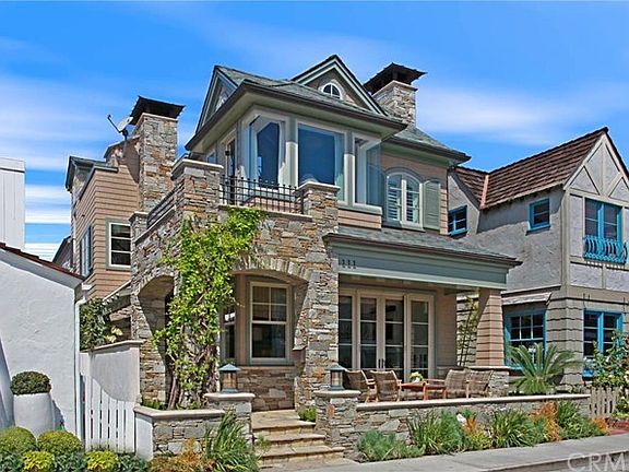 Impeccably designed by Ian Harrison and constructed by Dennis Vitarelli