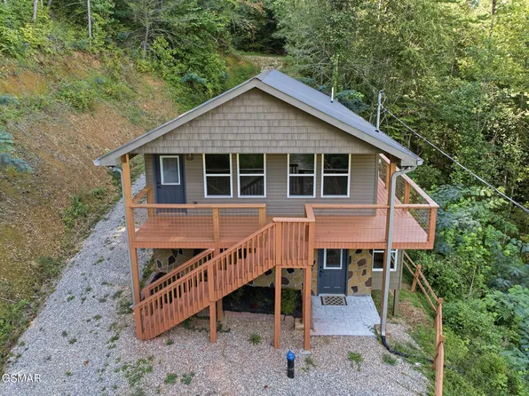 2912 Kettle Creek Way, Sevierville, TN 37876