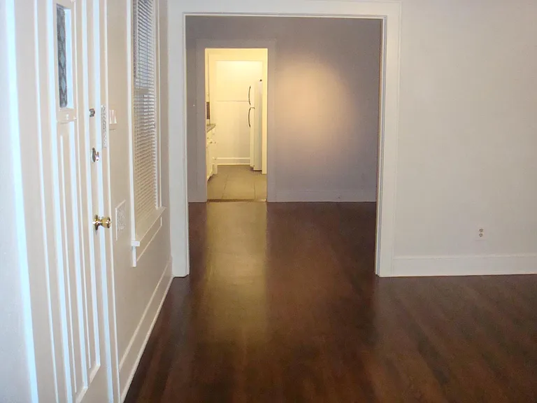 3210 Wabash Ave — Photo 3