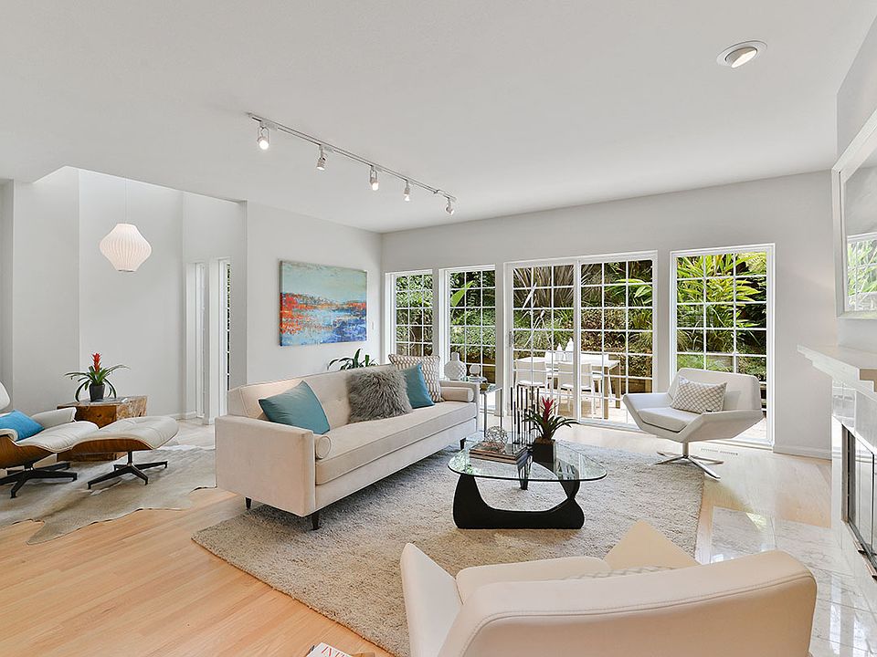 1st image of 165 Lundys Ln