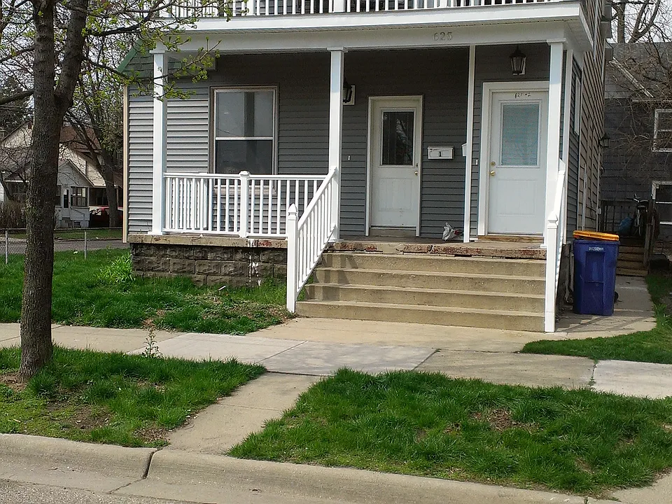 625 Jackson St NW #1