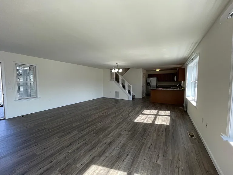18 Goshen Rd #6 — Photo 6