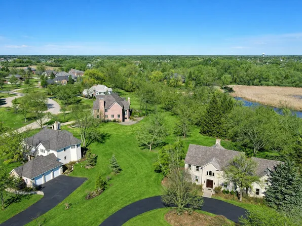 4 Ashford Ct, South Barrington, IL 60010