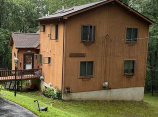 5142 Autumn Ln, Pocono Lake, PA 18347
