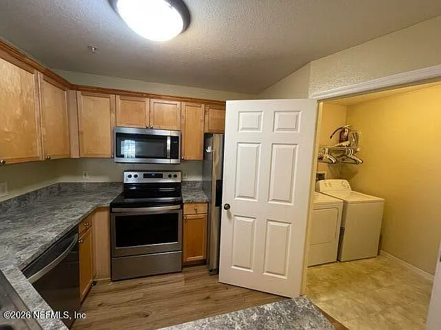 10961 Burnt Mill Rd #335 — Photo 3