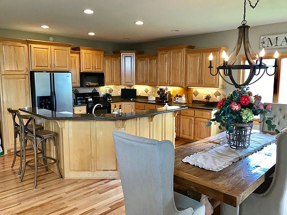 Hickory Cabinetry & Flooring