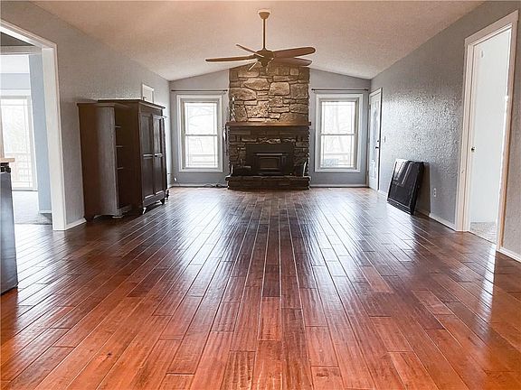 2nd image of 2 Elmdon Ln