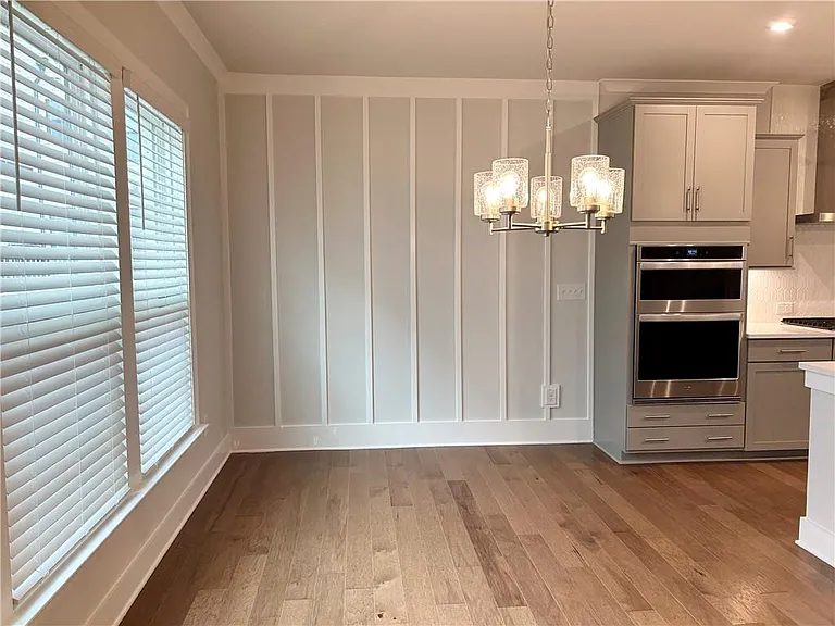 1038 Burnside Pl NW — Photo 5