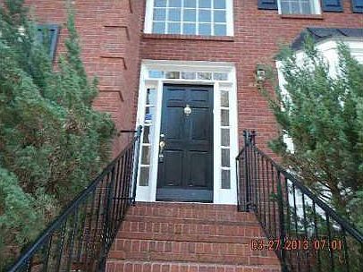 2nd image of 1140 Lochshyre Way