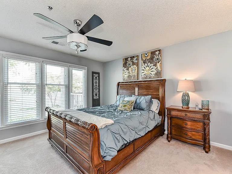 18557 Vineyard Point Ln — Photo 8