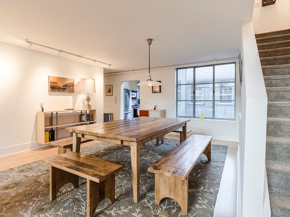 1st image of 35 Lucerne St APT 2