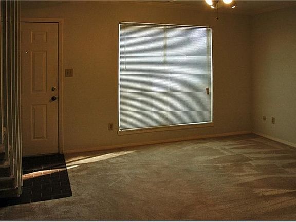 2nd image of 6202 Skyline Dr #7