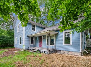 9563 Oak Rd, Willis, MI 48191