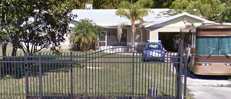 1st image of 8029 S Meadowview Cir