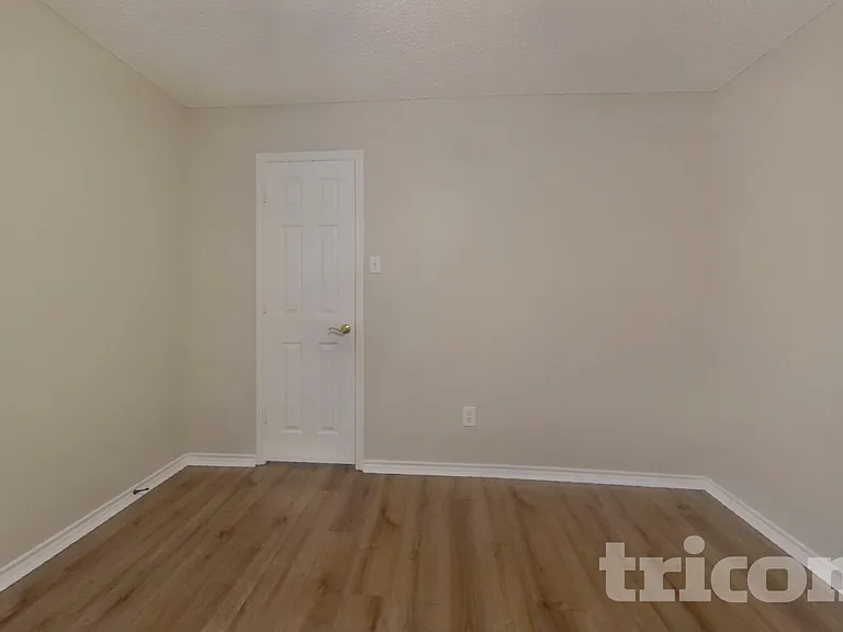 509 Live Oak Dr — Photo 11