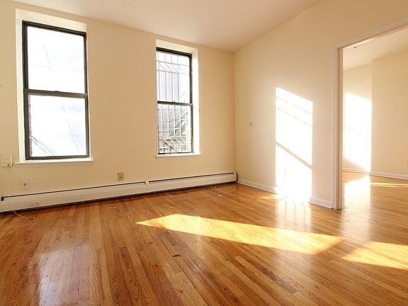 3rd image of 489 Saint Marks Ave #2R