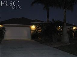 5th image of 323 NW 7th Pl