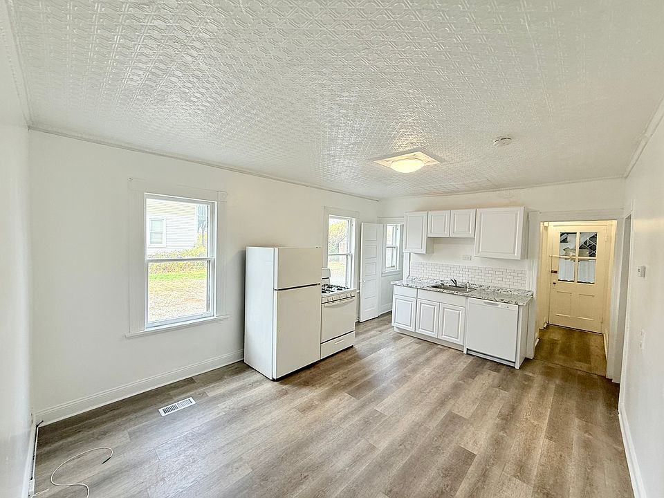 From the Front Door: Dining/Kitchen Area.