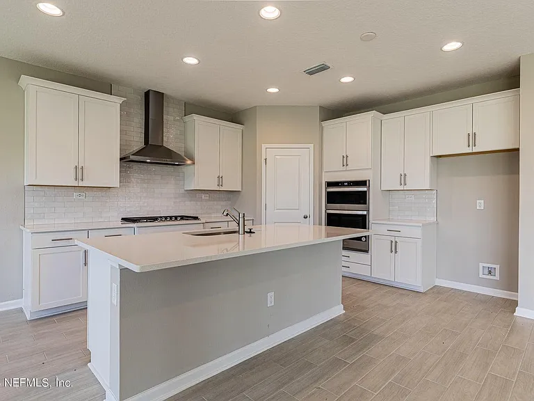 47 Goldcrest Way — Photo 6