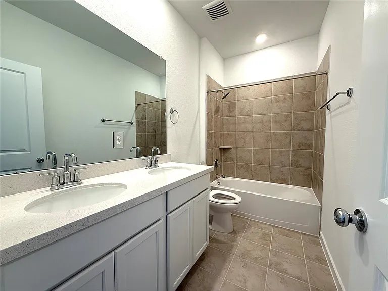 9730 Arrigoni Creek Dr — Photo 8