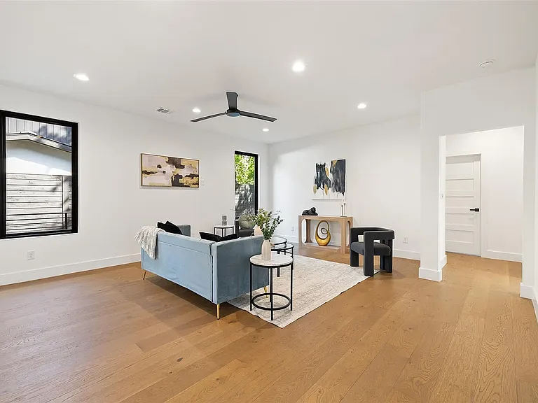 3705 Wilson St #1 — Photo 3