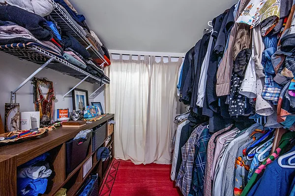 Sold by LG Fairmont Group | media 17