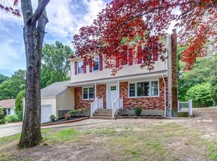 106 Lolly Ln, Centereach, NY 11720