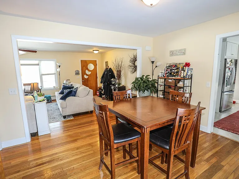 53 Littleworth Rd — Photo 4