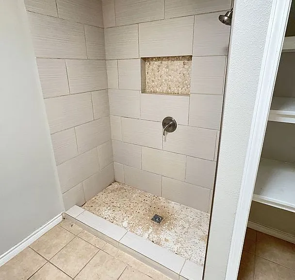1207 Redondo Dr — Photo 10