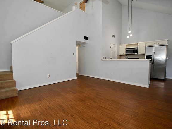 4th image of 2413 Misty Ln