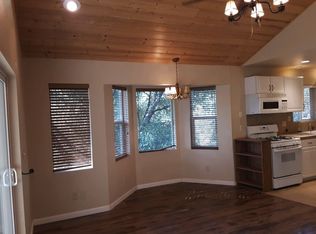 6677 Deer Park Dr, Midpines, CA