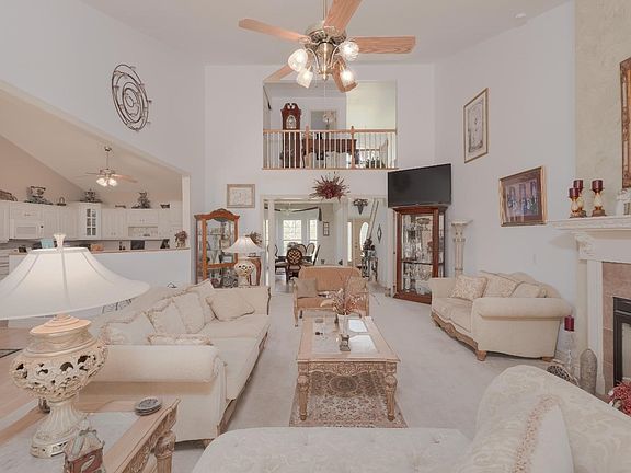 3rd image of 3380 Hickory Creek Dr