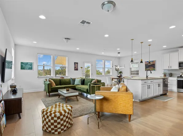 6201 Pine Leaf Trl, Austin, TX 78747