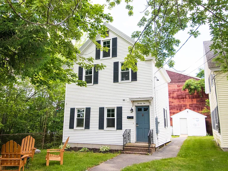 22 Maple St — Photo 34