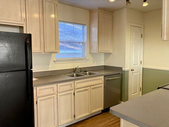 2nd image of 2156 Kinsley Ln