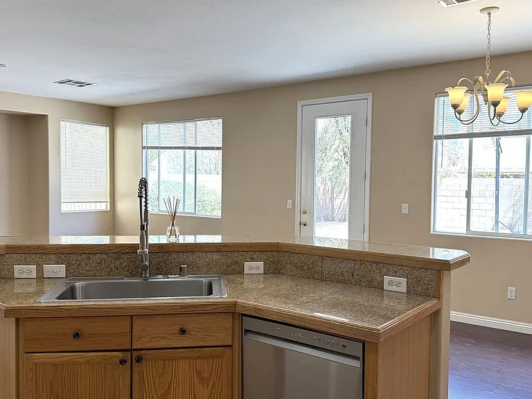 174 Duck Hollow Ave — Photo 12