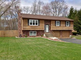29 Broadbrook Rd, Broad Brook, CT 06016