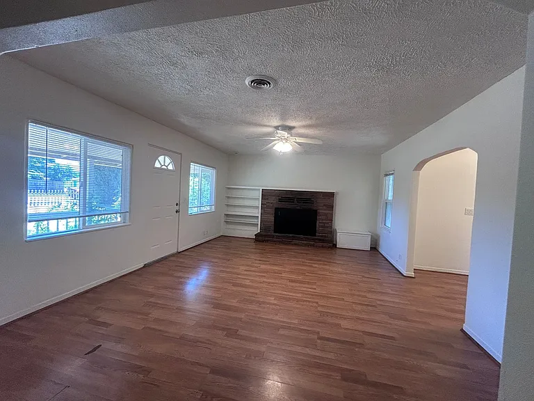 720 E Lassen Ave — Photo 8