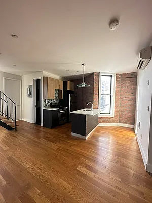 Rented by Cityside Rentals Corp | media 14