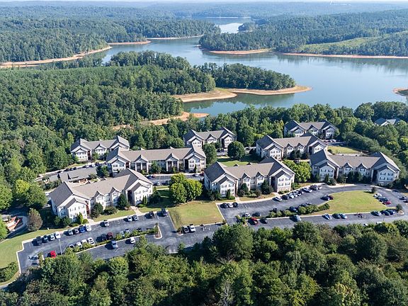 2nd image of 1301 Harts Ridge Dr