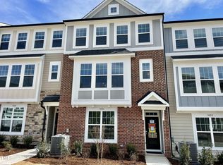 3024 Freewinds Way #49, Cary, NC 27519