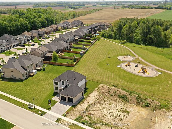 4th image of 243 Songbird Ln