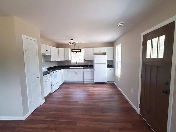 4th image of 165 Rufus Ln