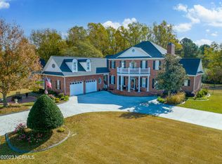 210 Challenge Club Dr, Clinton, NC 28328