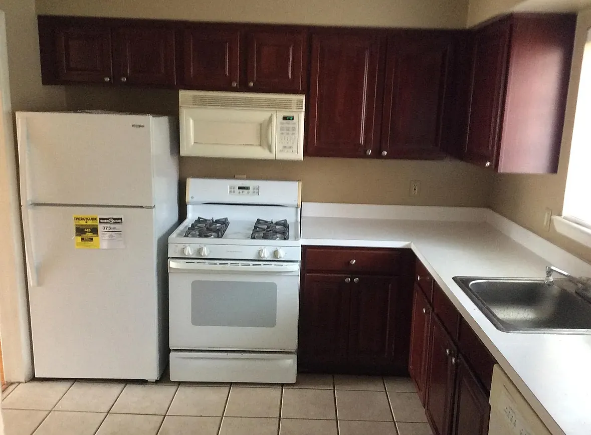 2 bed, 1250 sqft, $1,475 — Photo 4
